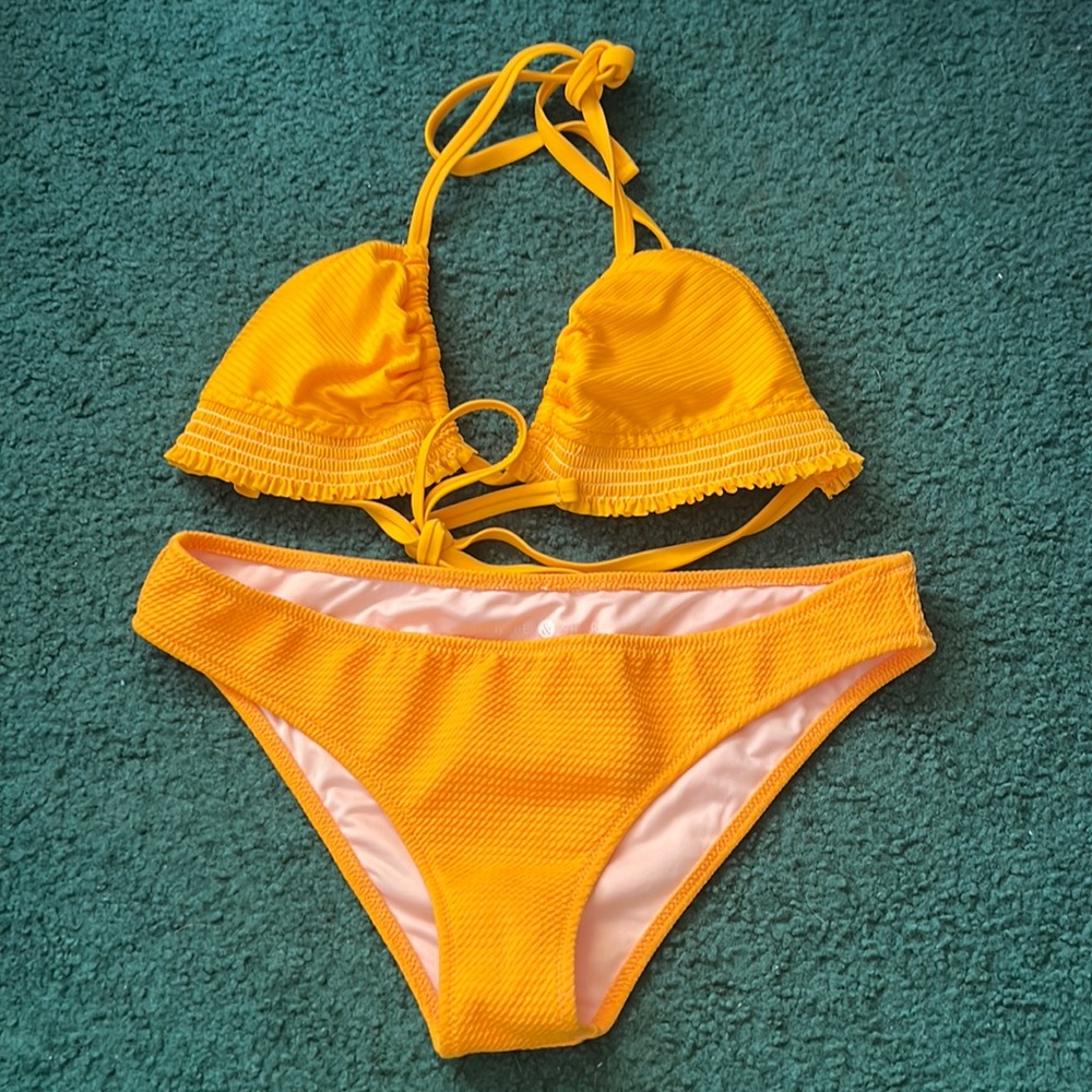 Yellow knit bikini set